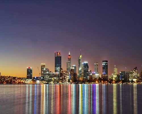 Perth city skyline showing relaxed leisure options